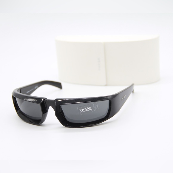 Prada Black Sunglasses - Picture 2 of 13